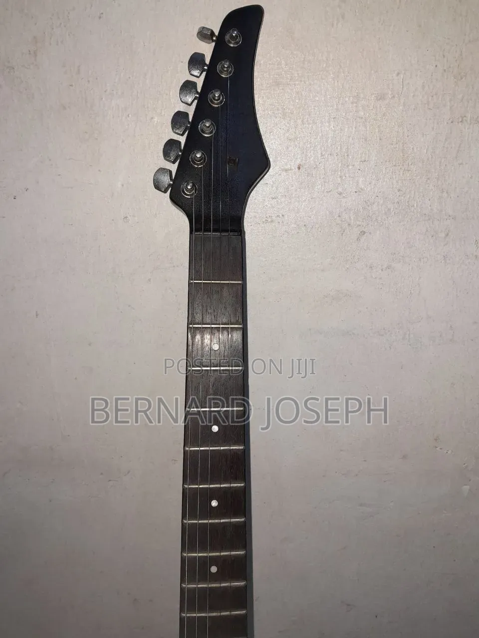Electric Lead Guitar (Yamaha)
