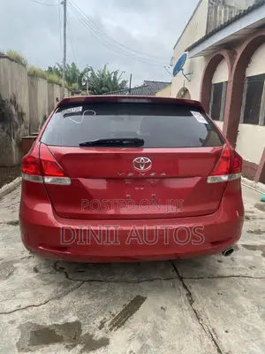 Toyota Venza 2011 Red