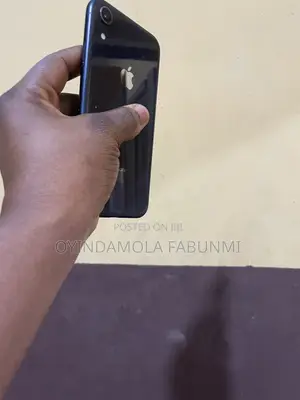 Apple iPhone XR 64 GB Black