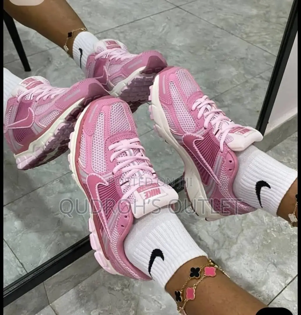 Nike Women Canvas