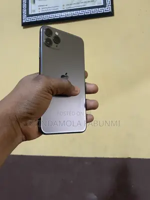 Apple iPhone 11 Pro Max 64 GB Black