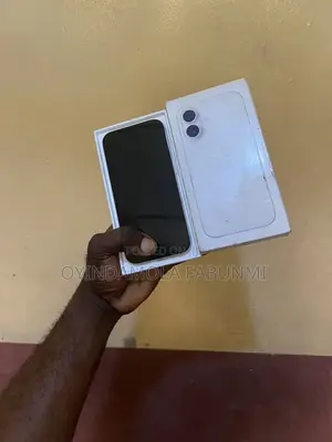 Apple iPhone 16 128 GB White