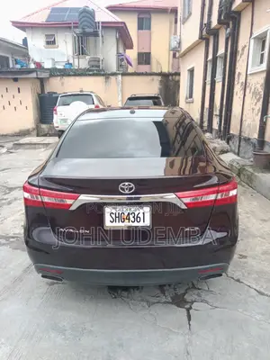 Toyota Avalon XLE Premium 4dr Sedan (3.5L 6cyl 6A) 2014 Burgundy