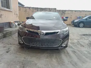 Toyota Avalon XLE Premium 4dr Sedan (3.5L 6cyl 6A) 2014 Burgundy