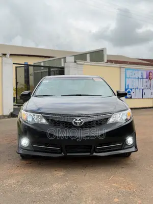 Toyota Camry SE 4dr Sedan (2.5L 4cyl 6A) 2013 Black
