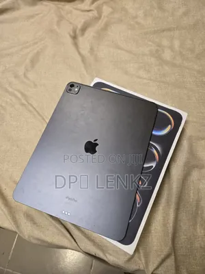 Apple iPad Pro 13 (2024) 256 GB Black