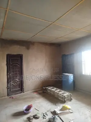 3bdrm Apartment in Isuti Road, Igando / Ikotun/Igando for rent
