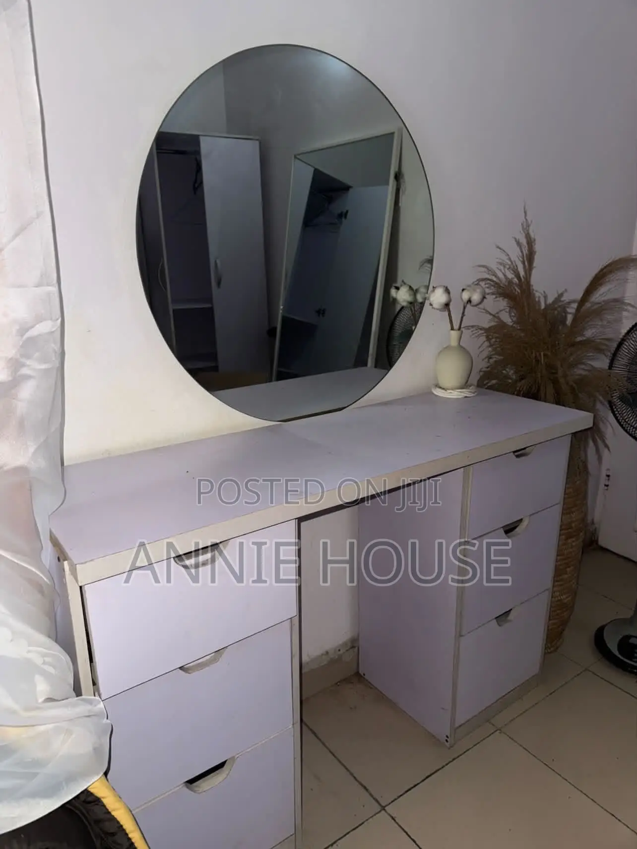White Dresser Six Drawers HDF Wood