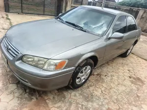Toyota Camry 2001 Gray
