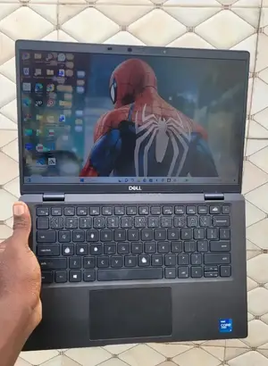 Laptop Dell Latitude 7420 16GB Intel Core i7 SSD 256GB