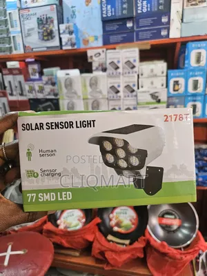 Solar Powered Motion Sensor Light – 77 LED Outdoor Wall Lamp
