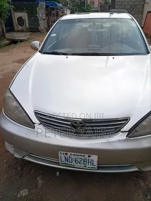 Toyota Camry 2004 Silver