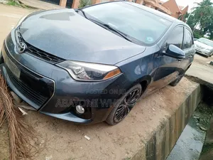 Toyota Corolla 2016 Gray