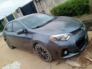 Toyota Corolla 2016 Gray