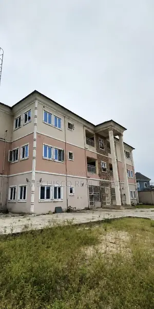 2bdrm Block of Flats in Obio-Akpor for sale