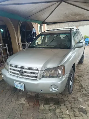 Toyota Highlander 2004 Silver