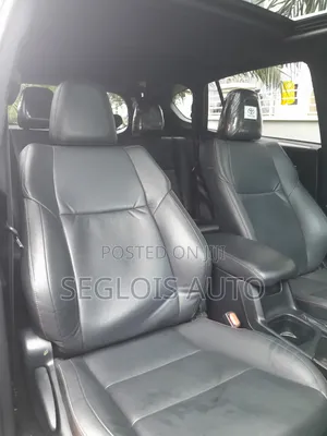 Toyota RAV4 2018 Red