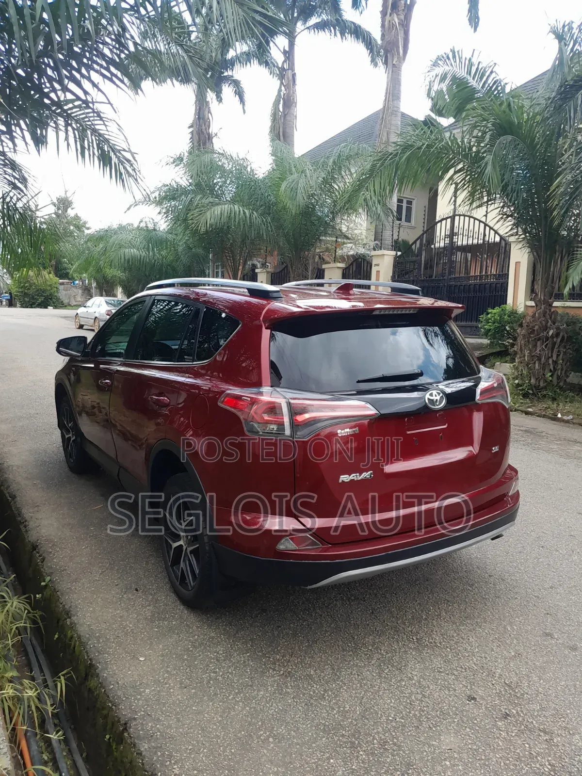 Toyota RAV4 2018 Red