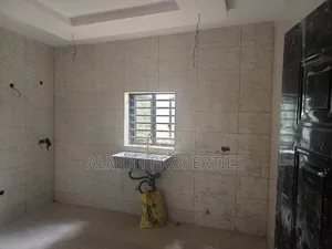 3bdrm Apartment in Sabon Lugbe for rent