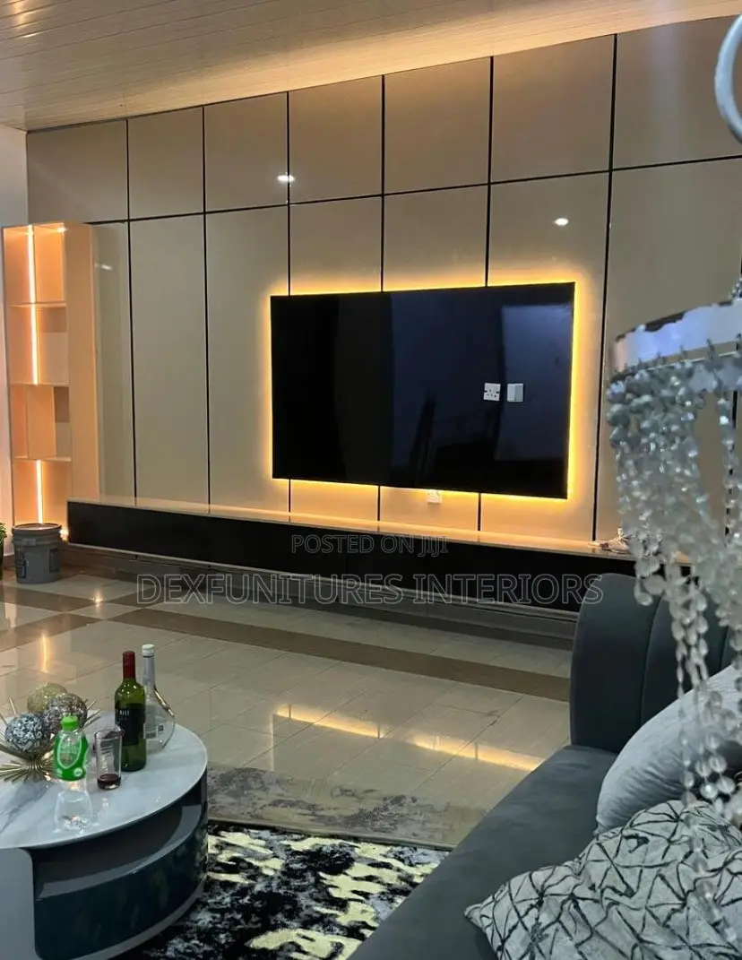 TV Stand (Wall Too Wall )