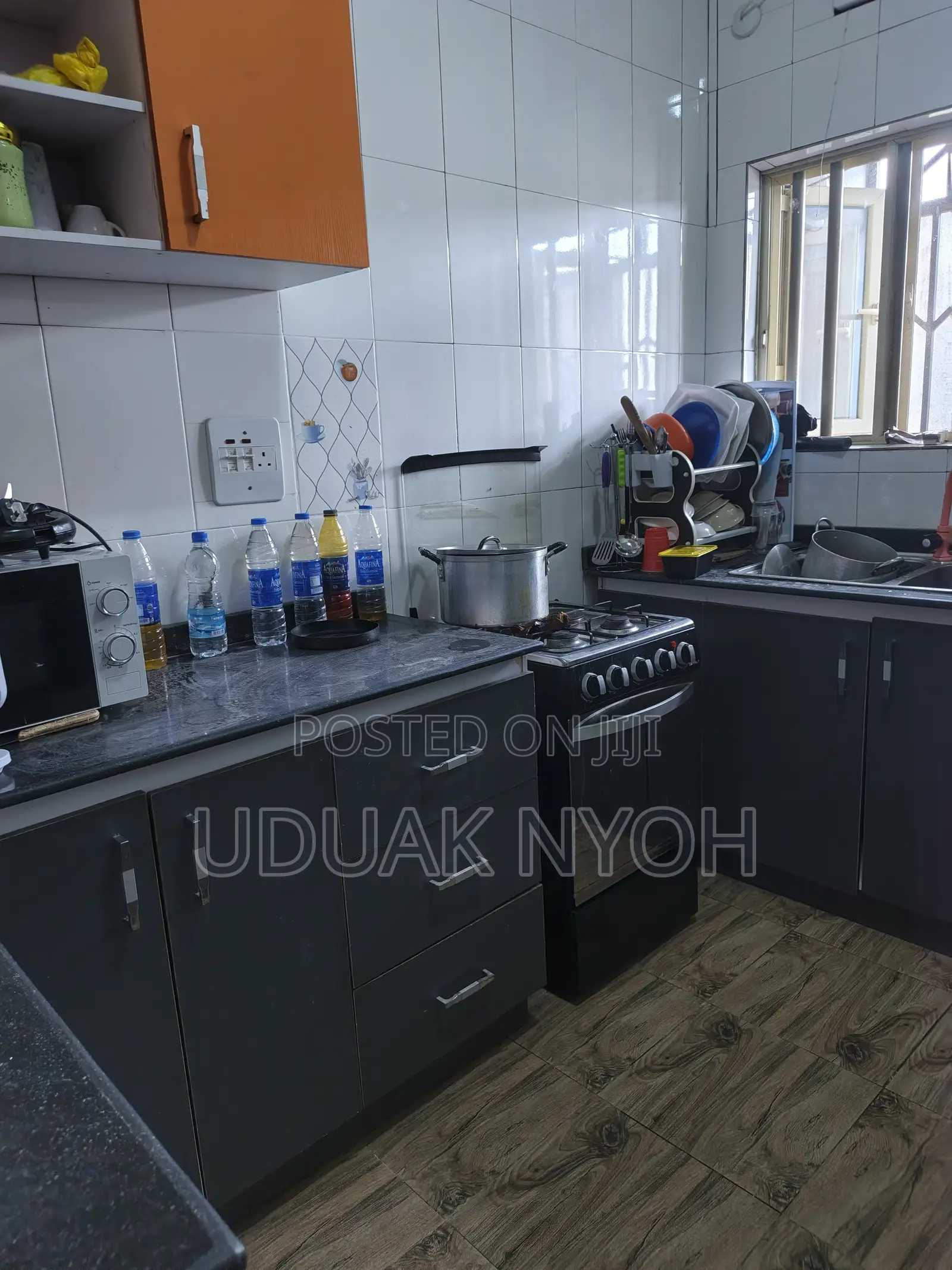 Service Apartment