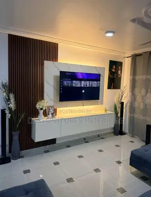 TV Stand (Wall Too Wall )