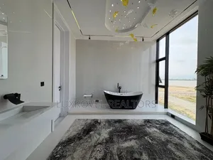 Furnished 4bdrm Townhouse / Terrace in Lekki Phase 1 for rent