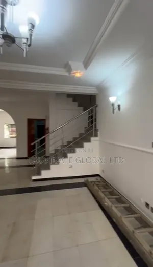 3bdrm Townhouse / Terrace in Wuye for rent