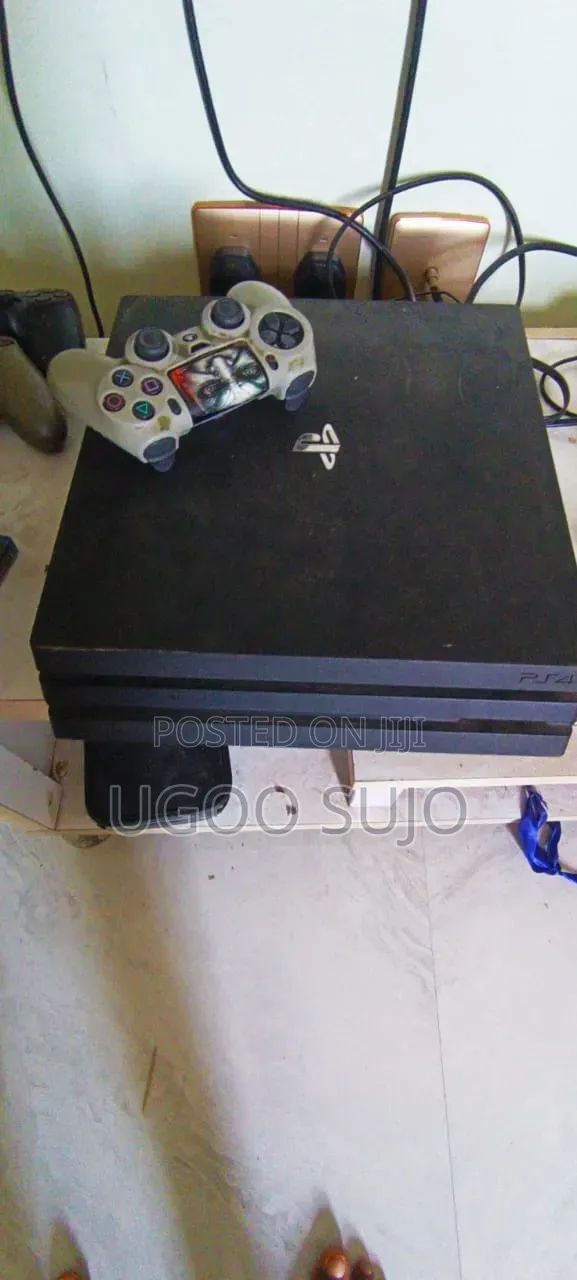 Ps4 Pro Console