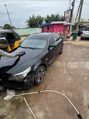 BMW 528i 2009 Black