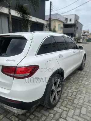 Mercedes-Benz GLC-Class 2017 White