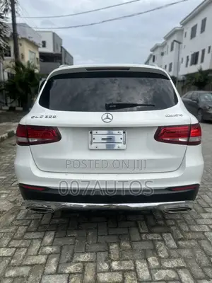 Mercedes-Benz GLC-Class 2017 White