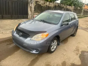 Toyota Matrix Hatchback AWD (1.8L 4cyl 4A) 2006 Blue