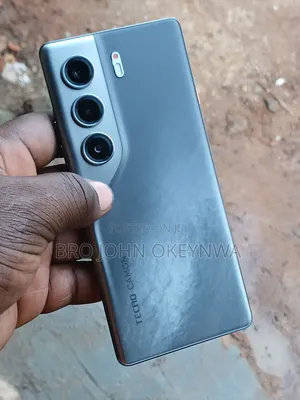 Tecno Camon 40 Pro 4G 256 GB Silver
