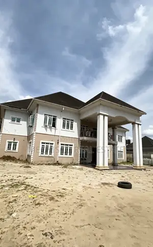 6bdrm Duplex in Rukpokwu for sale