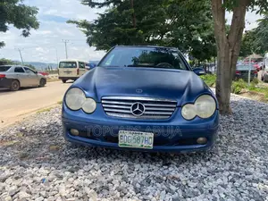 Mercedes-Benz C200 2003 Blue