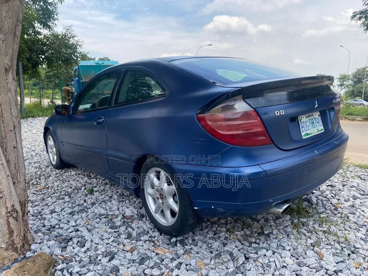 Mercedes-Benz C200 2003 Blue