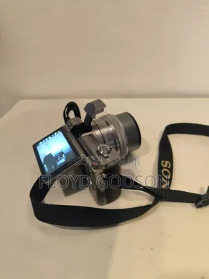 Sony Alpha A5100 24.3MP Mirrorless Camera + 16-50mm Lens