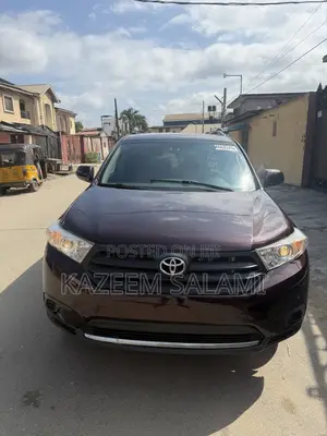 Toyota Highlander Limited 3.5L 2WD 2013 Burgundy