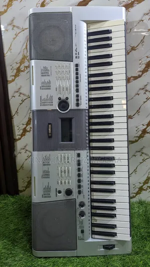 Yamaha PSR 403