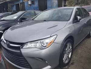 Toyota Camry 2016 Silver