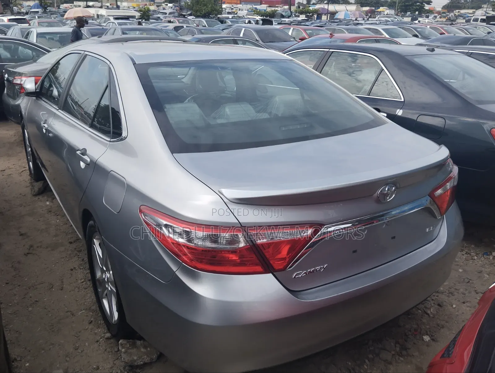 Toyota Camry 2016 Silver