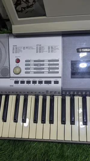 Yamaha PSR 295