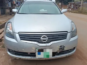 Nissan Altima 2009 Silver