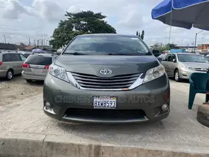 Toyota Sienna XLE 8 Passenger 2011 Gray