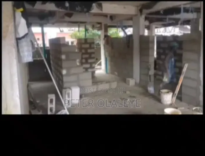 Building Contractor