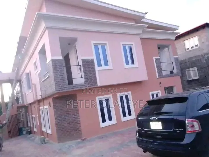 Building Contractor