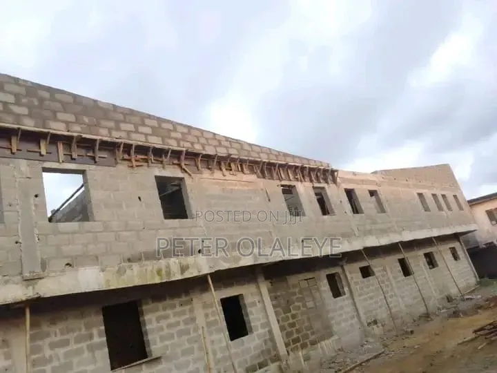Building Contractor