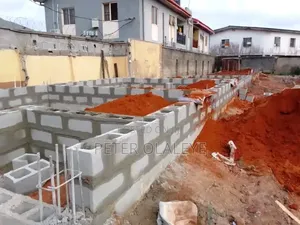 Building Contractor