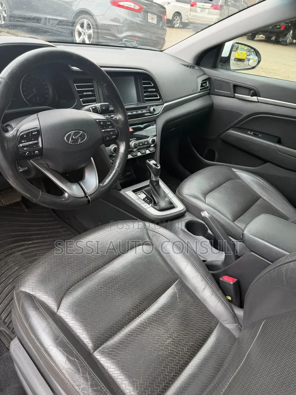 Hyundai Elantra 2019 White
